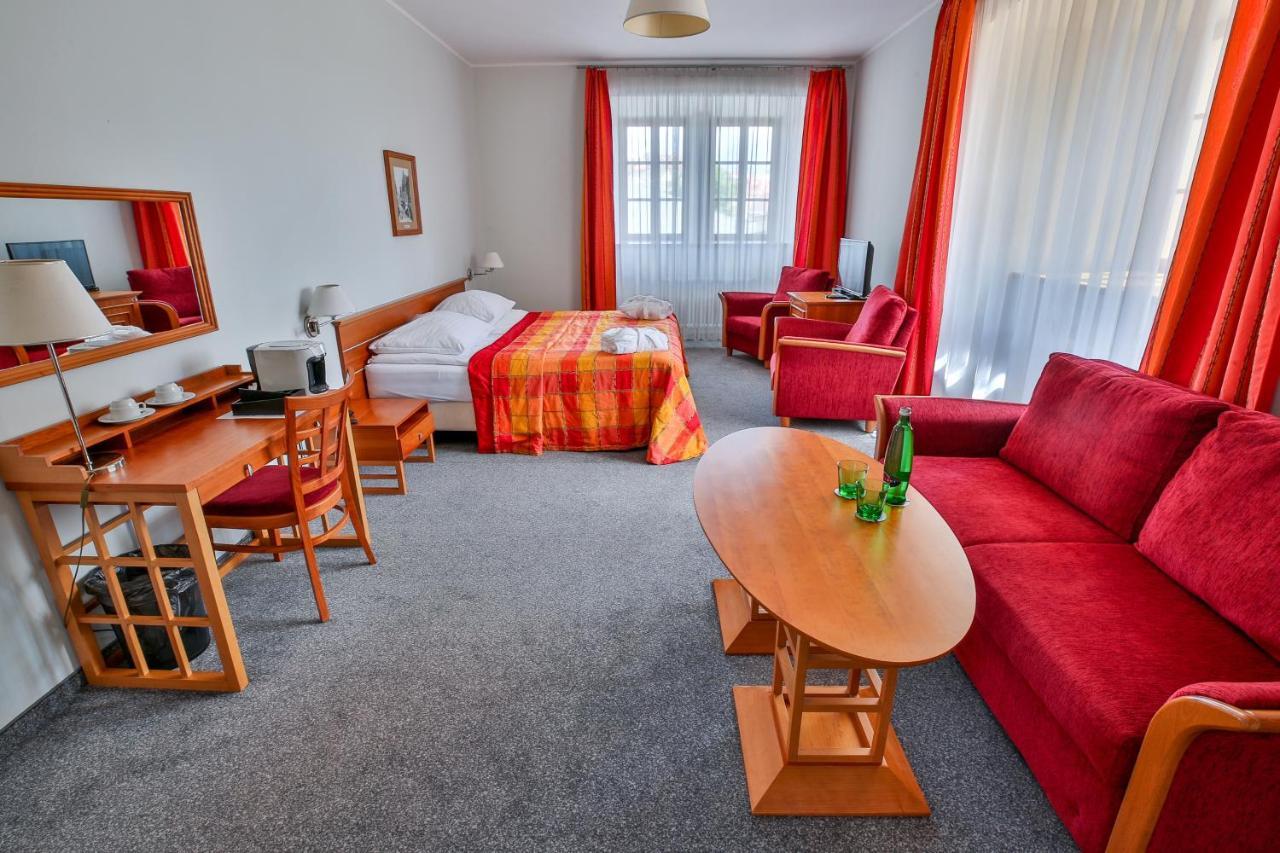 Lh Hotel Dvorak Tabor Congress & Wellness Екстер'єр фото