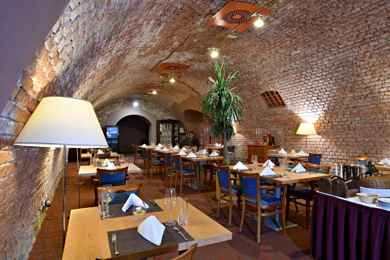 Lh Hotel Dvorak Tabor Congress & Wellness Екстер'єр фото